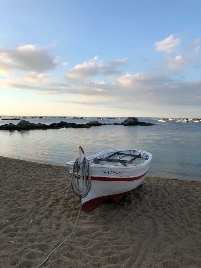 Apartamento Recien Reformado A 300 Metros Del Mar 卡莱利亚德帕拉弗鲁赫尔 外观 照片